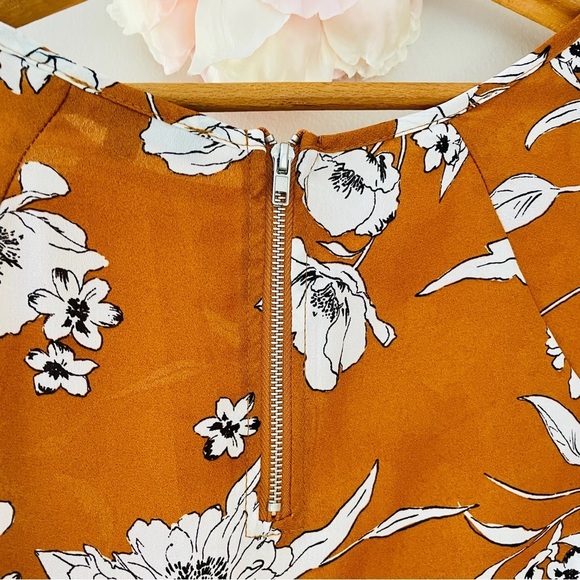 Paper Moon Stitch Fix Floral Top Medium Chestnut Brown Neutral - Picture 7 of 8